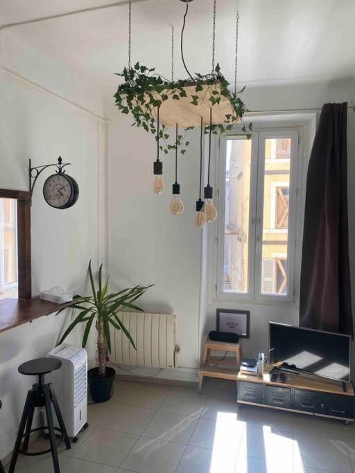 Apartmán Entre Gare Saint Charles Et Vieux Port Marseille Exteriér fotografie